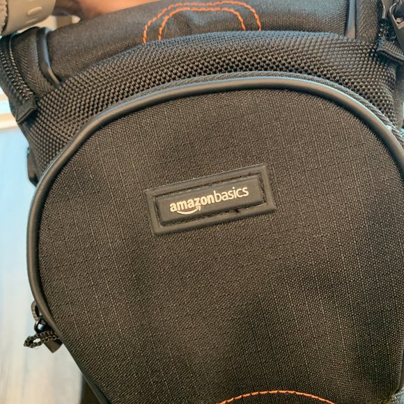 Black AmazonBasics Camera Bag - Picture 4 of 7